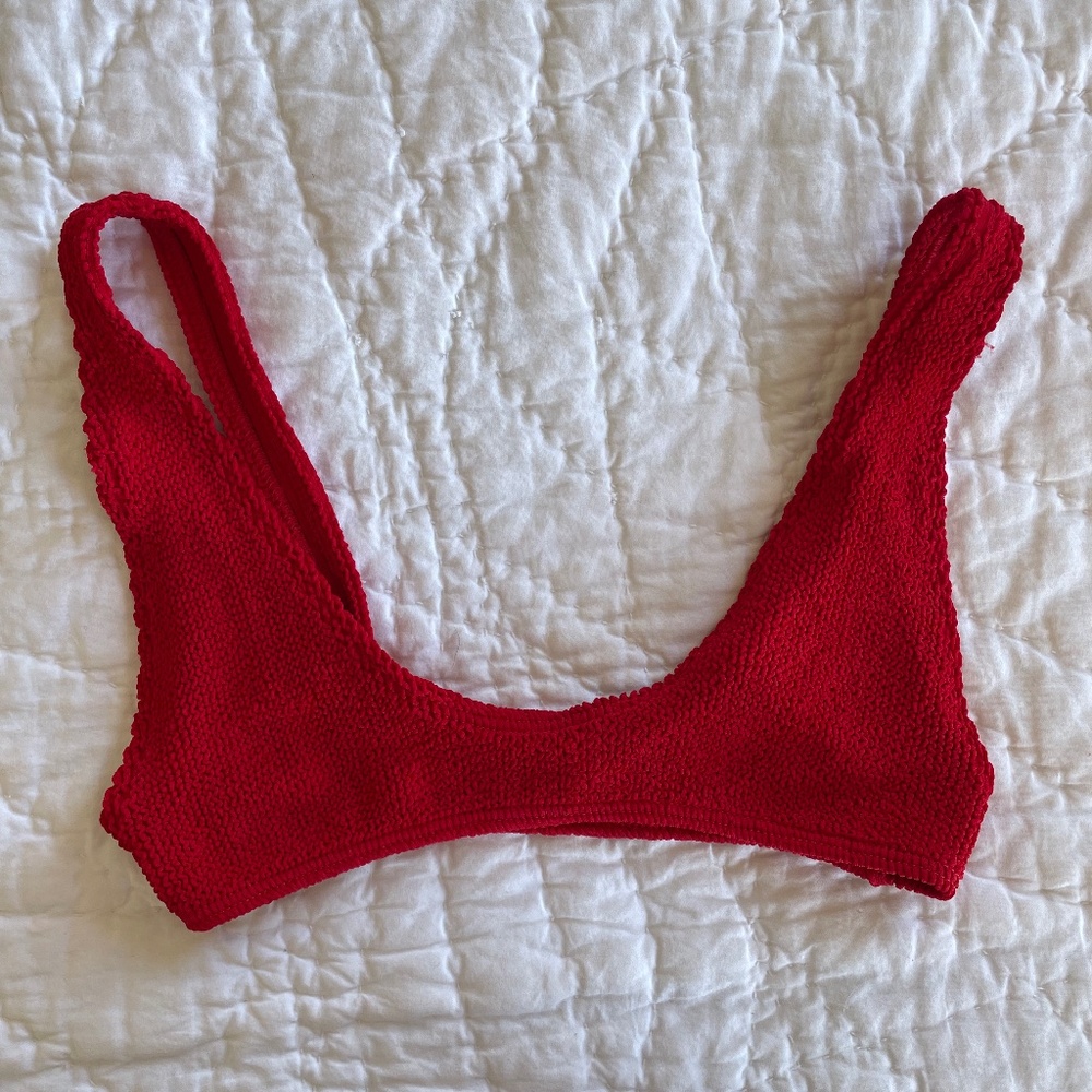 bond eye,  Scout crop eco in Baywatch Red
